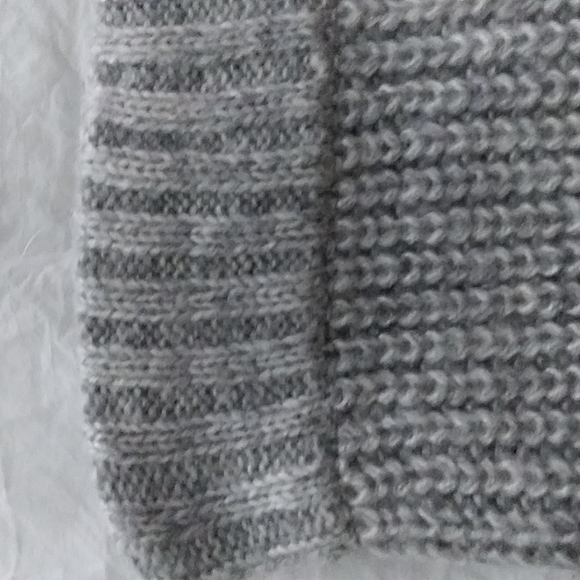 Reaction Kenneth Cole Neck Scarf - Picture 7 of 11